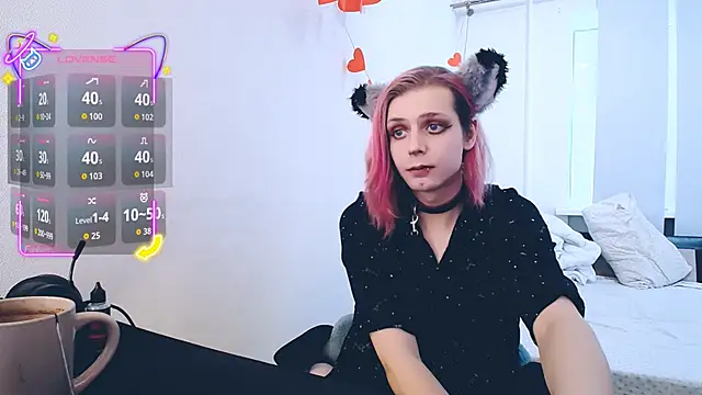 Littlepinkcat online show from 2, 3, 2026