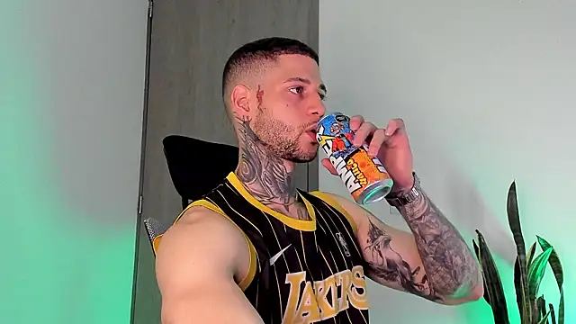  jamesleandros1 online show from 22, 2, 2026