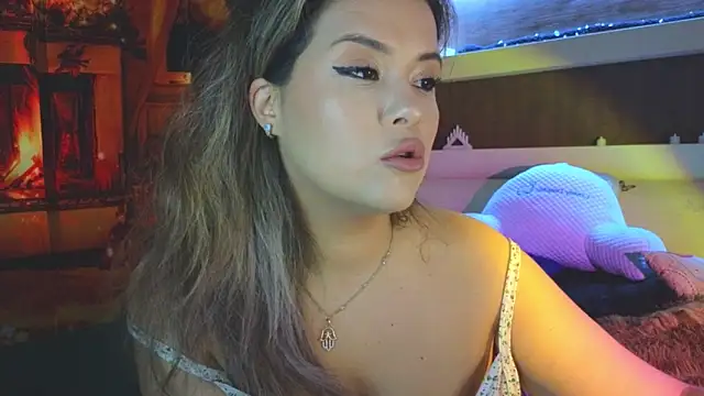 Snapshot of Malika_uAngel chatting on 8, 1, 2025 Malika uAngel online show from 8, 1, 2025