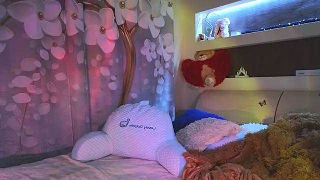 Snapshot of Malika_uAngel chatting on 21, 1, 2025 Malika uAngel online show from 21, 1, 2025