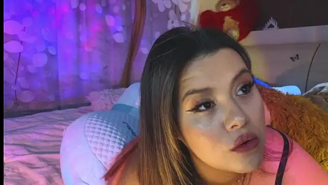 Snapshot of Malika_uAngel chatting on 23, 1, 2025 Malika uAngel online show from 23, 1, 2025