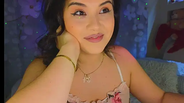 Snapshot of Malika_uAngel chatting on 8, 3, 2025 Malika uAngel online show from 8, 3, 2025