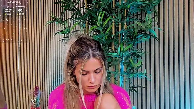 Avril Cyrus online show from 6, 3, 2025