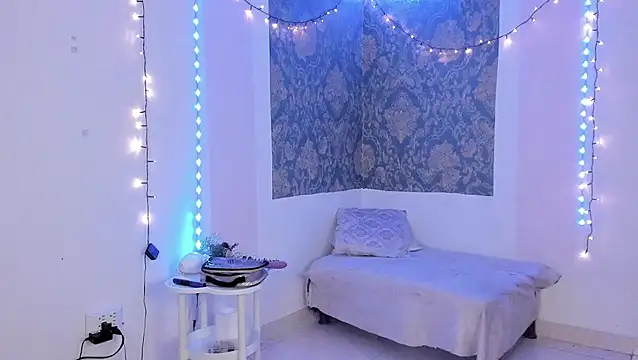 Eva Lee  online show from 11, 4, 2026