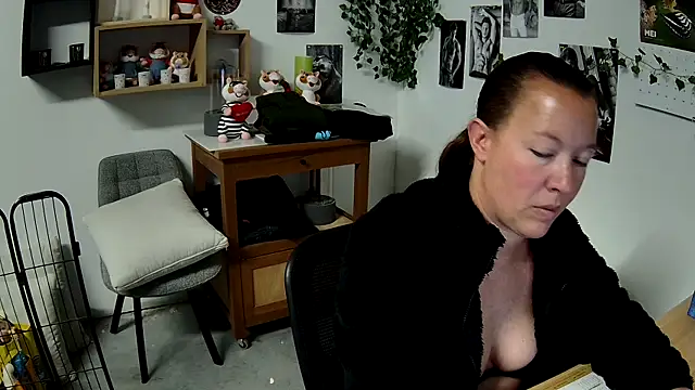 Snapshot of AnyaKrey@xh chatting on 17, 5, 2026 AnyaKreyxh online show from 17, 5, 2026