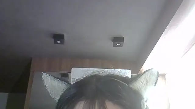 Skinny-Kitten online show from 4, 6, 2026