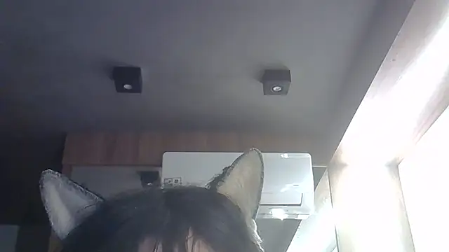Skinny-Kitten online show from 5, 6, 2026