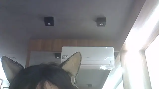 Skinny-Kitten online show from 7, 6, 2026