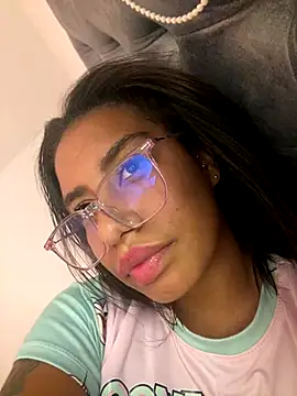 Snapshot of ATENEA_SEXXXY chatting on 12, 11, 2025 ATENEA SEXXXY online show from 12, 11, 2025