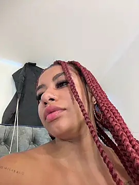 Snapshot of ATENEA_SEXXXY chatting on 27, 4, 2026 ATENEA SEXXXY online show from 27, 4, 2026