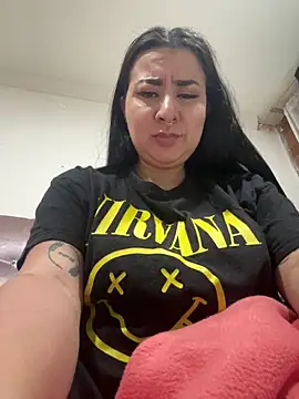 Abril Luv online show from 11, 5, 2026