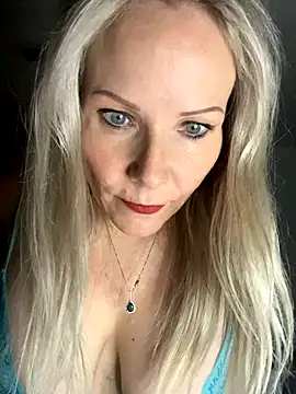 Snapshot of Sexual_Lovable_Doll chatting on 20, 10, 2025 Sexual Lovable Doll online show from 20, 10, 2025