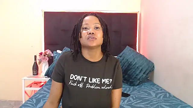 Snapshot of CancerGodessX chatting on 12, 2, 2025 CancerGodessX online show from 12, 2, 2025