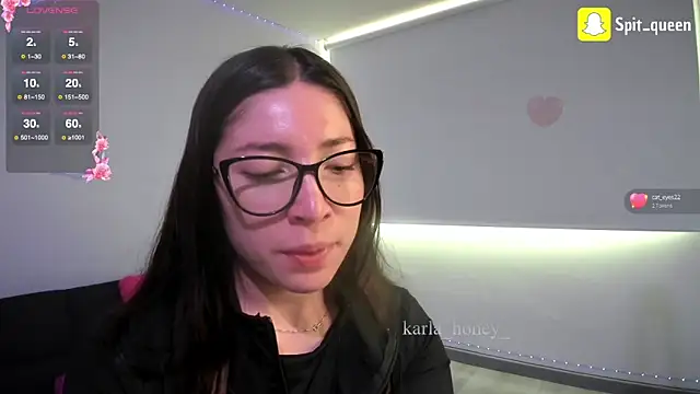 Spit queen online show from 9, 10, 2025