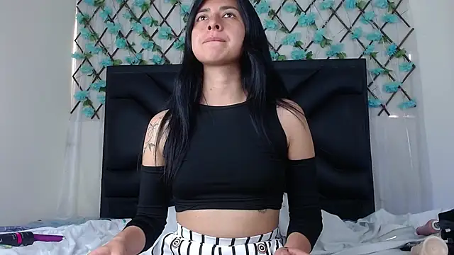 EmmaWilliamss online show from 23, 11, 2025