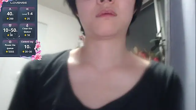 Japanese Housewife online show from 3, 12, 2025