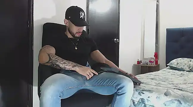 danielconor 26 online show from 27, 12, 2024