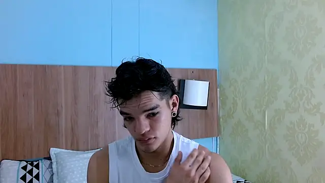 AlbertBernal69 online show from 4, 1, 2025