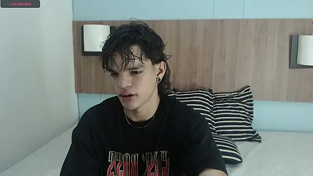 AlbertBernal69 online show from 17, 2, 2025