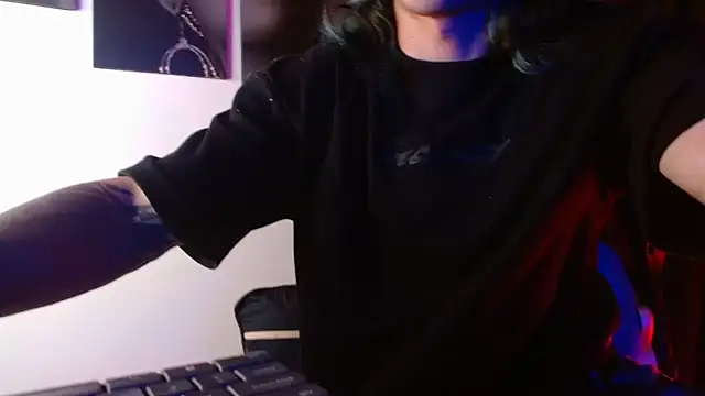 AlbertBernal69 online show from 28, 11, 2025