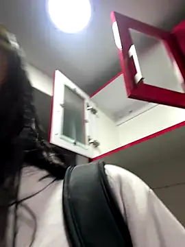 ZiaCalifa online show from 18, 11, 2025