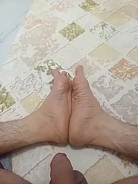 Hardapple01 online show from 14, 2, 2026