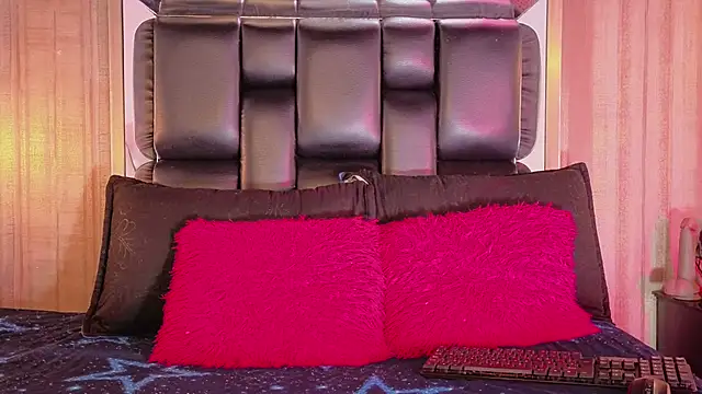 Snapshot of MishaKinki chatting on 22, 3, 2026 MishaKinki online show from 22, 3, 2026