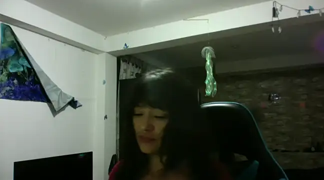 Snapshot of AngelaQueen_ chatting on 7, 3, 2025 AngelaQueen  online show from 7, 3, 2025