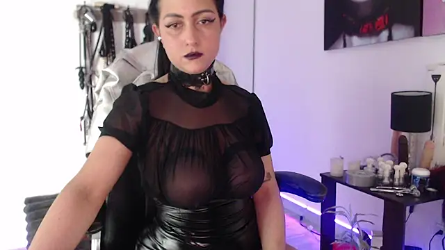 alison slave online show from 6, 11, 2025