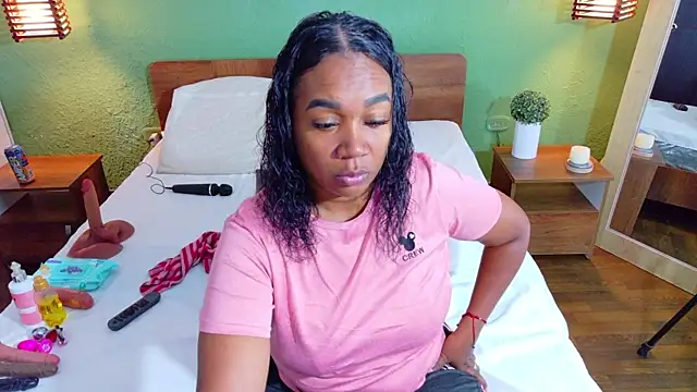 dannaahbrown online show from 19, 3, 2026