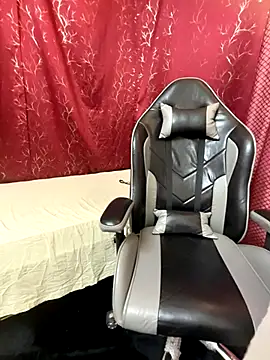 Snapshot of LuscousPussy chatting on 27, 9, 2025 LuscousPussy online show from 27, 9, 2025