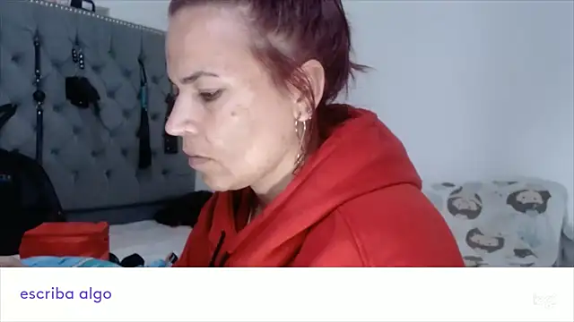 Snapshot of KaiicyQuuen chatting on 13, 12, 2024 KaiicyQuuen online show from 13, 12, 2024