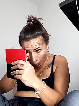 Snapshot of KaiicyQuuen chatting on 25, 10, 2025 KaiicyQuuen online show from 25, 10, 2025