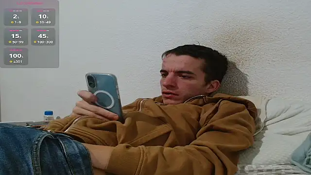 Snapshot of Tombgy07 chatting on 27, 9, 2025 Tombgy07 online show from 27, 9, 2025