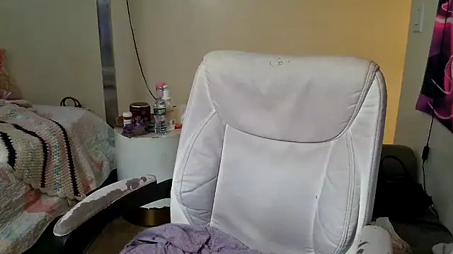 YasmineMinaj online show from 25, 11, 2025