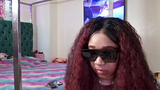 YasmineMinaj online show from 17, 1, 2026