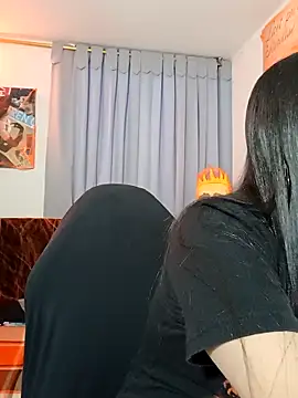 Snapshot of persefone_core chatting on 3, 10, 2025 persefone core online show from 3, 10, 2025