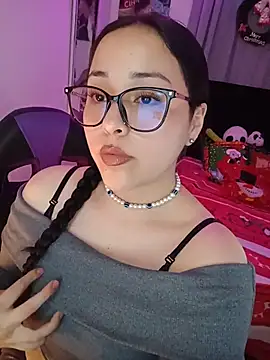 Snapshot of persefone_core chatting on 21, 12, 2025 persefone core online show from 21, 12, 2025