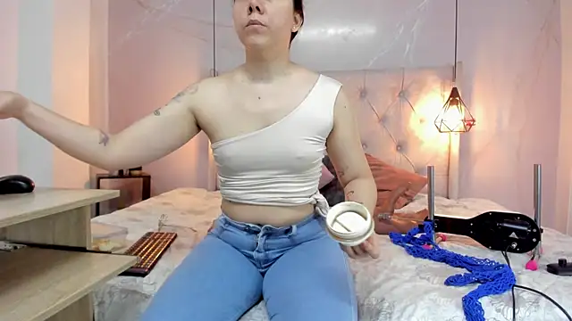 Snapshot of SakuraLee_ chatting on 27, 9, 2025 SakuraLee  online show from 27, 9, 2025