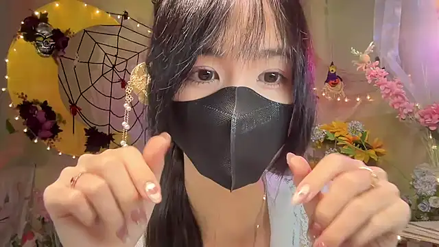 Snapshot of Your-Sunshine chatting on 12, 10, 2025 Your-Sunshine online show from 12, 10, 2025