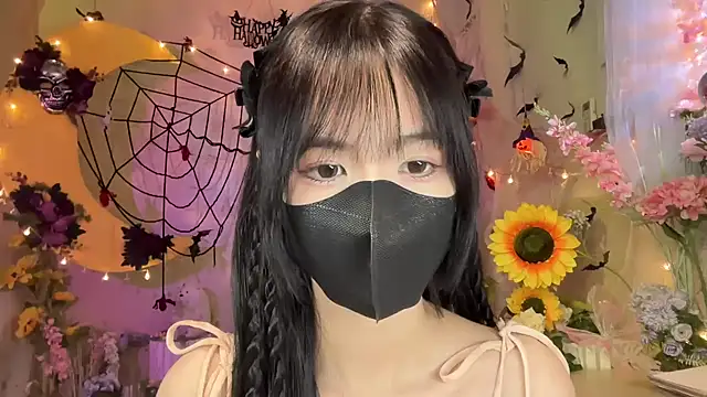 Snapshot of Your-Sunshine chatting on 20, 10, 2025 Your-Sunshine online show from 20, 10, 2025