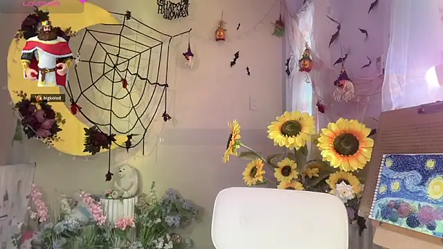 Snapshot of Your-Sunshine chatting on 8, 11, 2025 Your-Sunshine online show from 8, 11, 2025