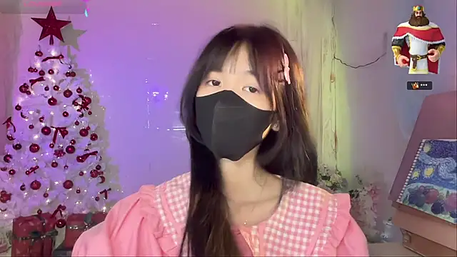 Snapshot of Your-Sunshine chatting on 13, 11, 2025 Your-Sunshine online show from 13, 11, 2025