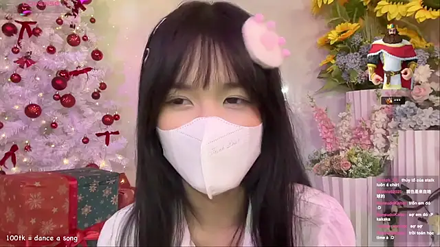 Snapshot of Your-Sunshine chatting on 15, 11, 2025 Your-Sunshine online show from 15, 11, 2025