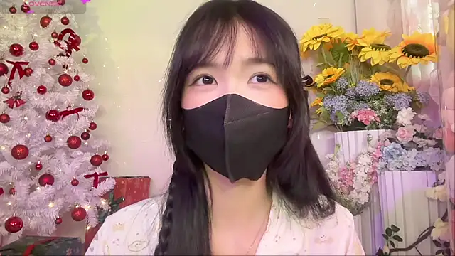 Snapshot of Your-Sunshine chatting on 17, 11, 2025 Your-Sunshine online show from 17, 11, 2025