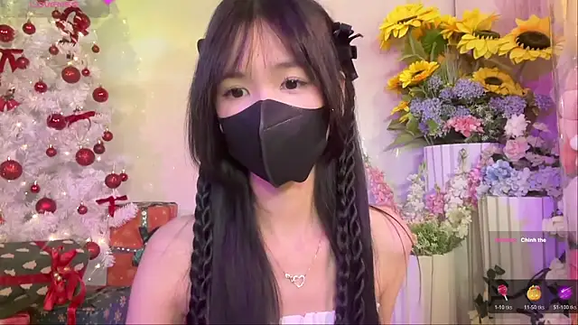 Snapshot of Your-Sunshine chatting on 20, 11, 2025 Your-Sunshine online show from 20, 11, 2025