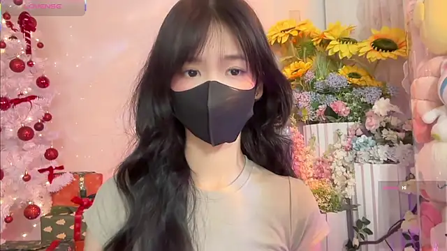 Snapshot of Your-Sunshine chatting on 17, 12, 2025 Your-Sunshine online show from 17, 12, 2025