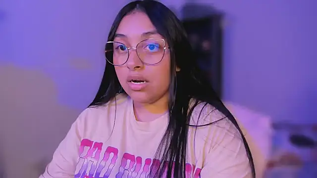 Snapshot of Soysofiarodrigu chatting on 27, 2, 2025 Soysofiarodrigu online show from 27, 2, 2025