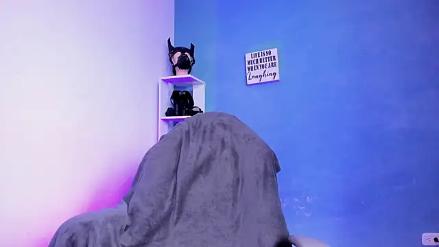 sofi elfqueen online show from 16, 5, 2026