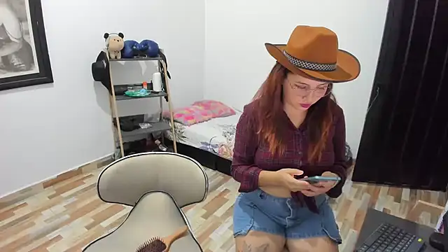 Snapshot of _girls_on_fire_ chatting on 30, 1, 2025 girls on fire online show from 30, 1, 2025